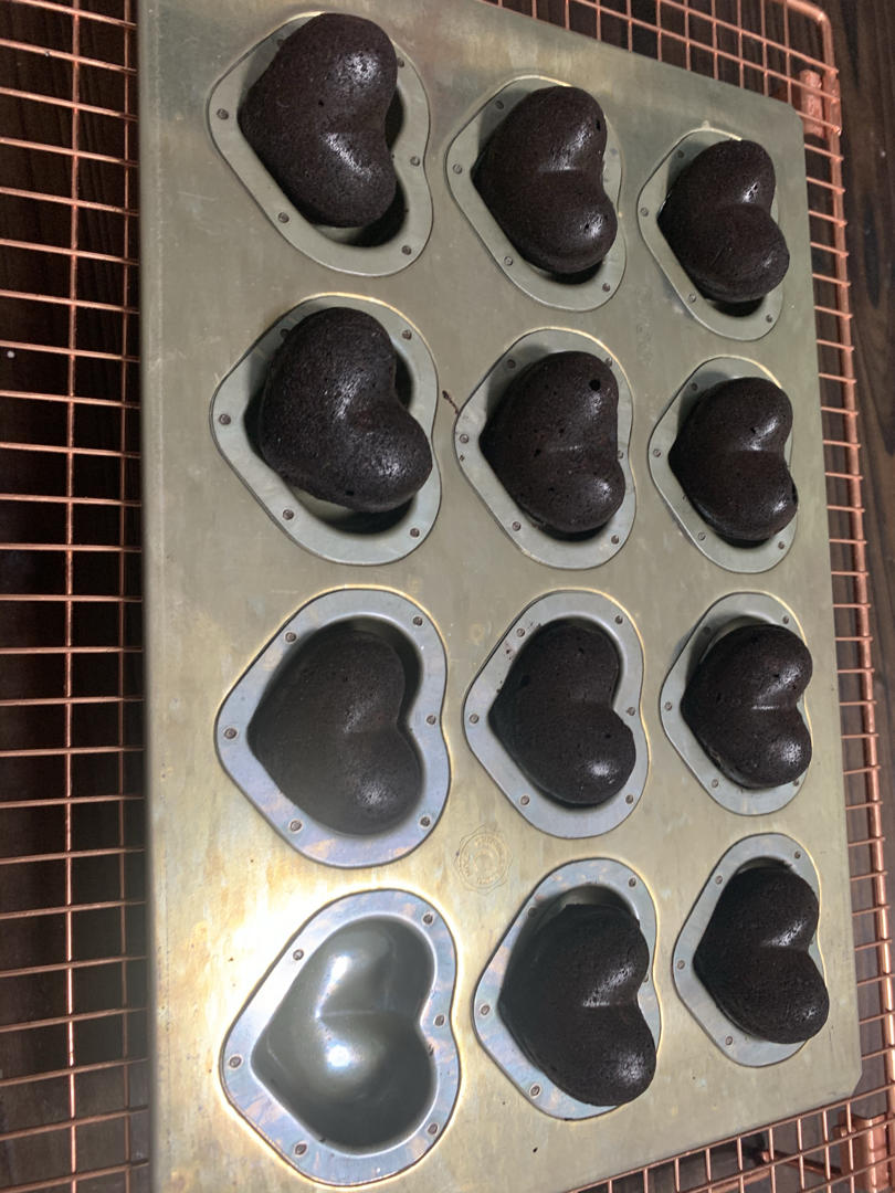 黑贝壳（威士忌黑巧克力玛德琳）