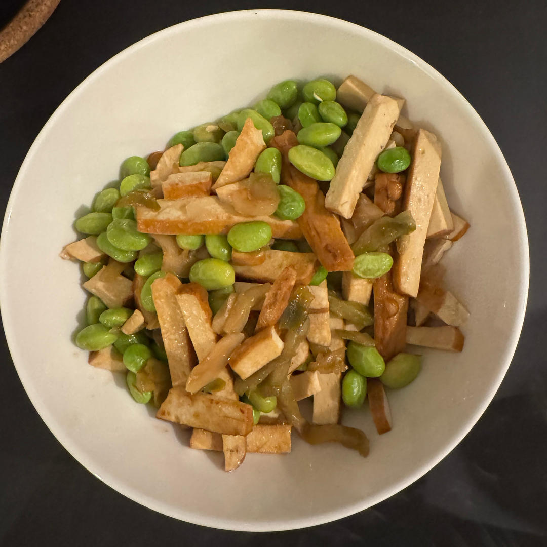 毛豆炒豆干