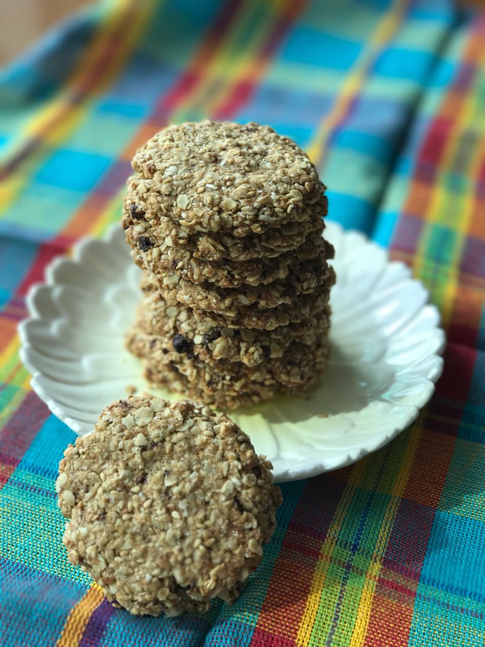 素食:有机燕麦芝麻大饼干