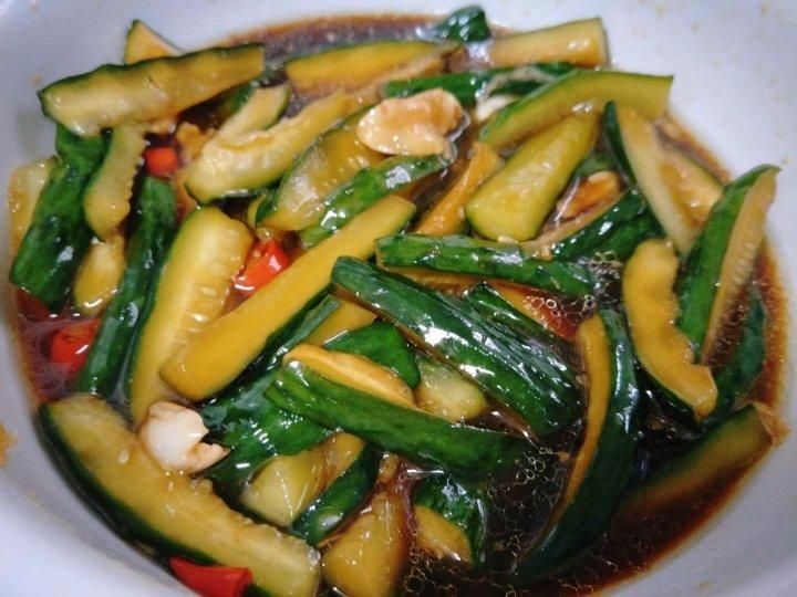 脆口腌黄瓜                           （早餐必备）