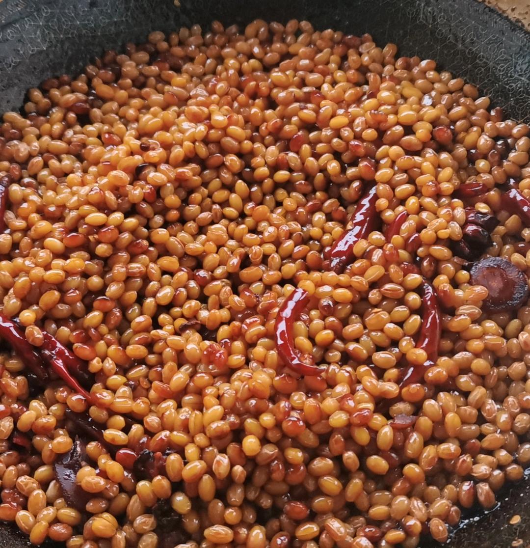 酱豆子