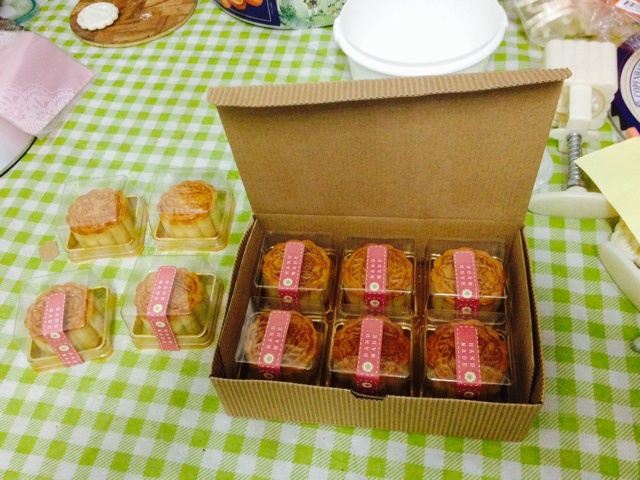 广式月饼——蛋黄莲蓉月饼