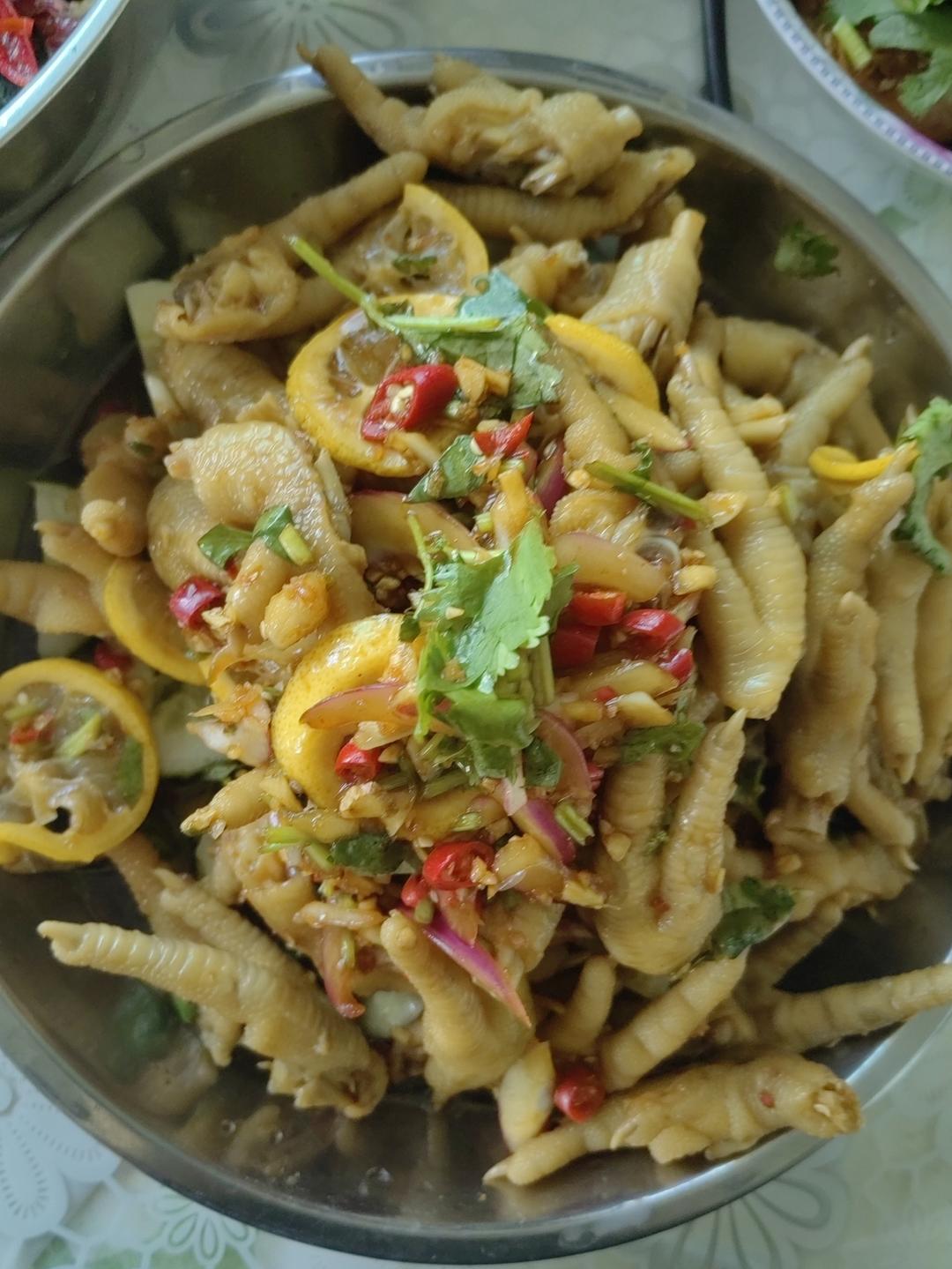 【柠檬酸辣鸡爪】自制超级无敌美味的网红鸡爪