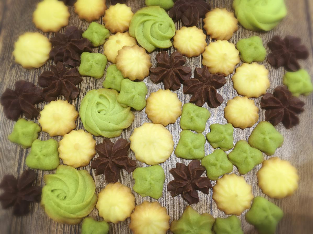 黄油曲奇 （多种口味）的做法