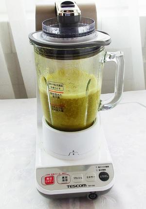 芒果生菜汁的做法 步骤3