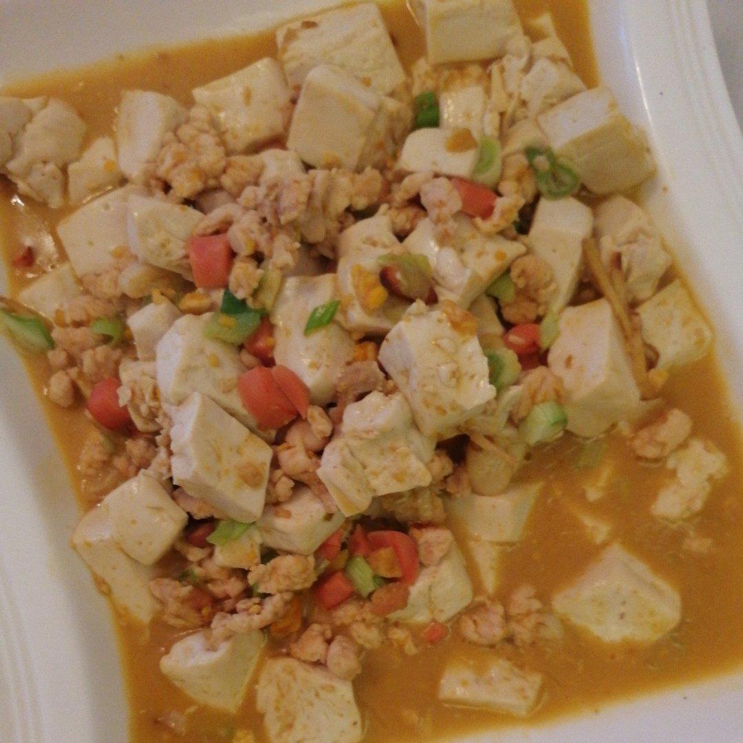 咸蛋烧豆腐～～孩子爱吃的下饭菜！