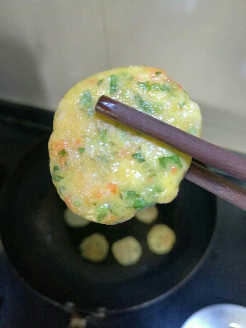 鸡蛋虾仁蔬菜饼