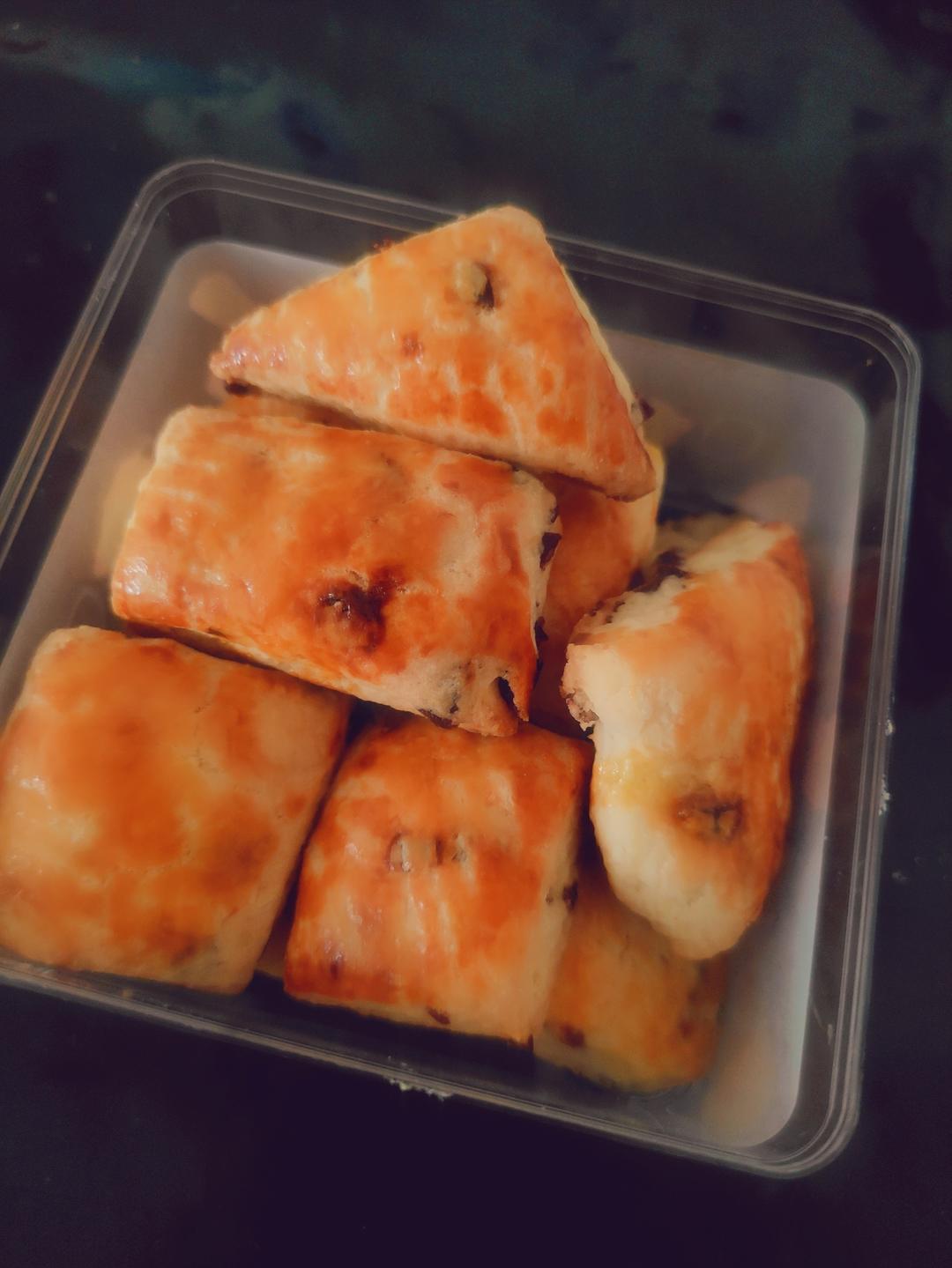 消耗淡奶油的司康