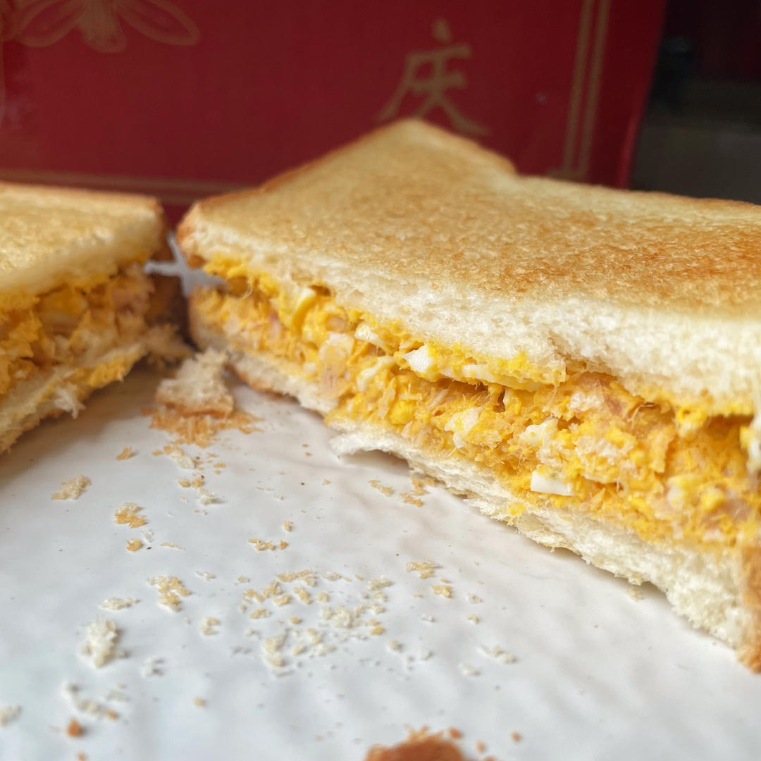 金枪鱼鸡蛋三文治