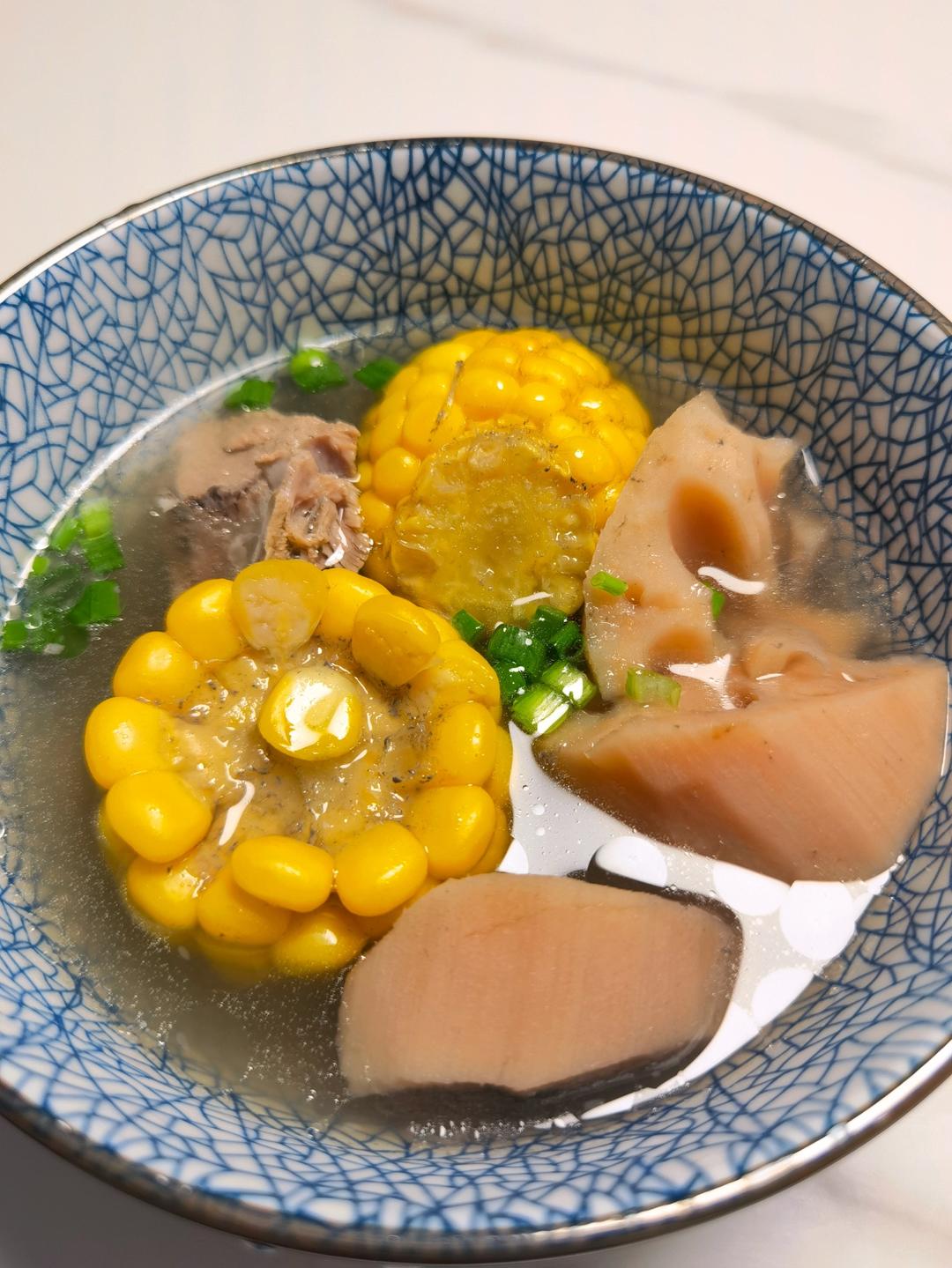 莲藕玉米排骨汤