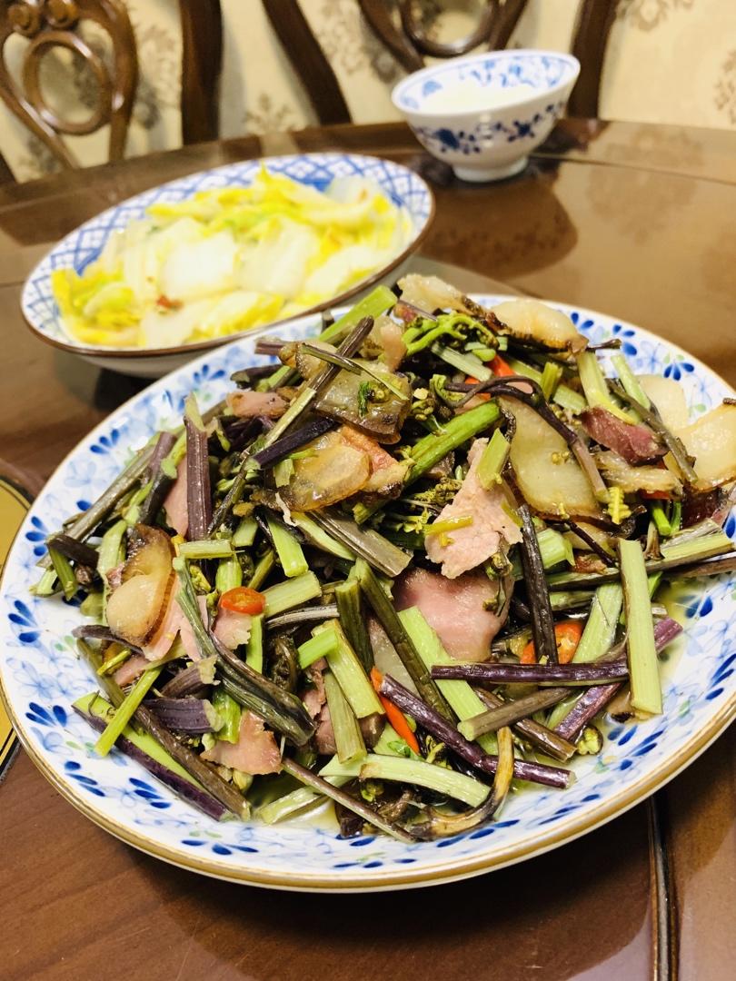 蕨菜炒腊肉
