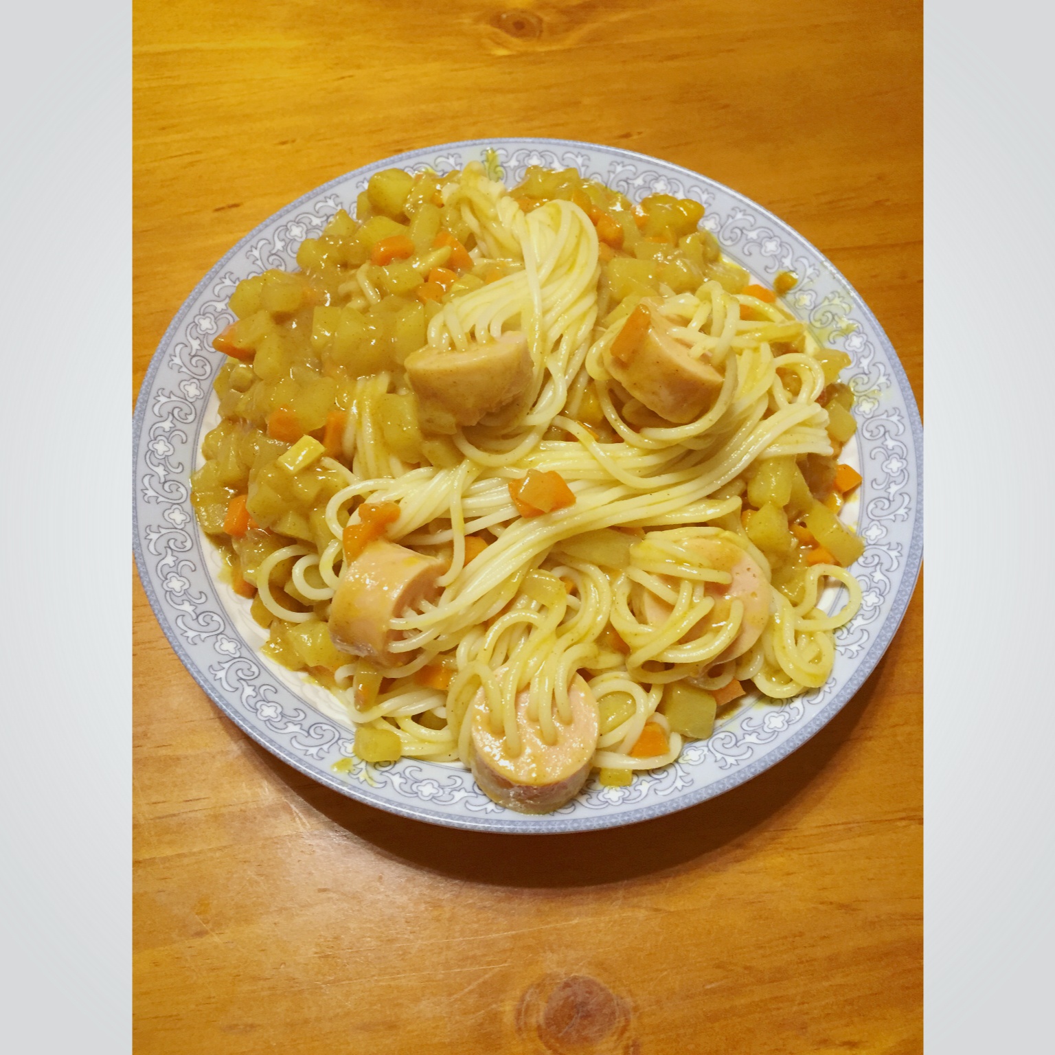 咖喱芝士穿肠意面