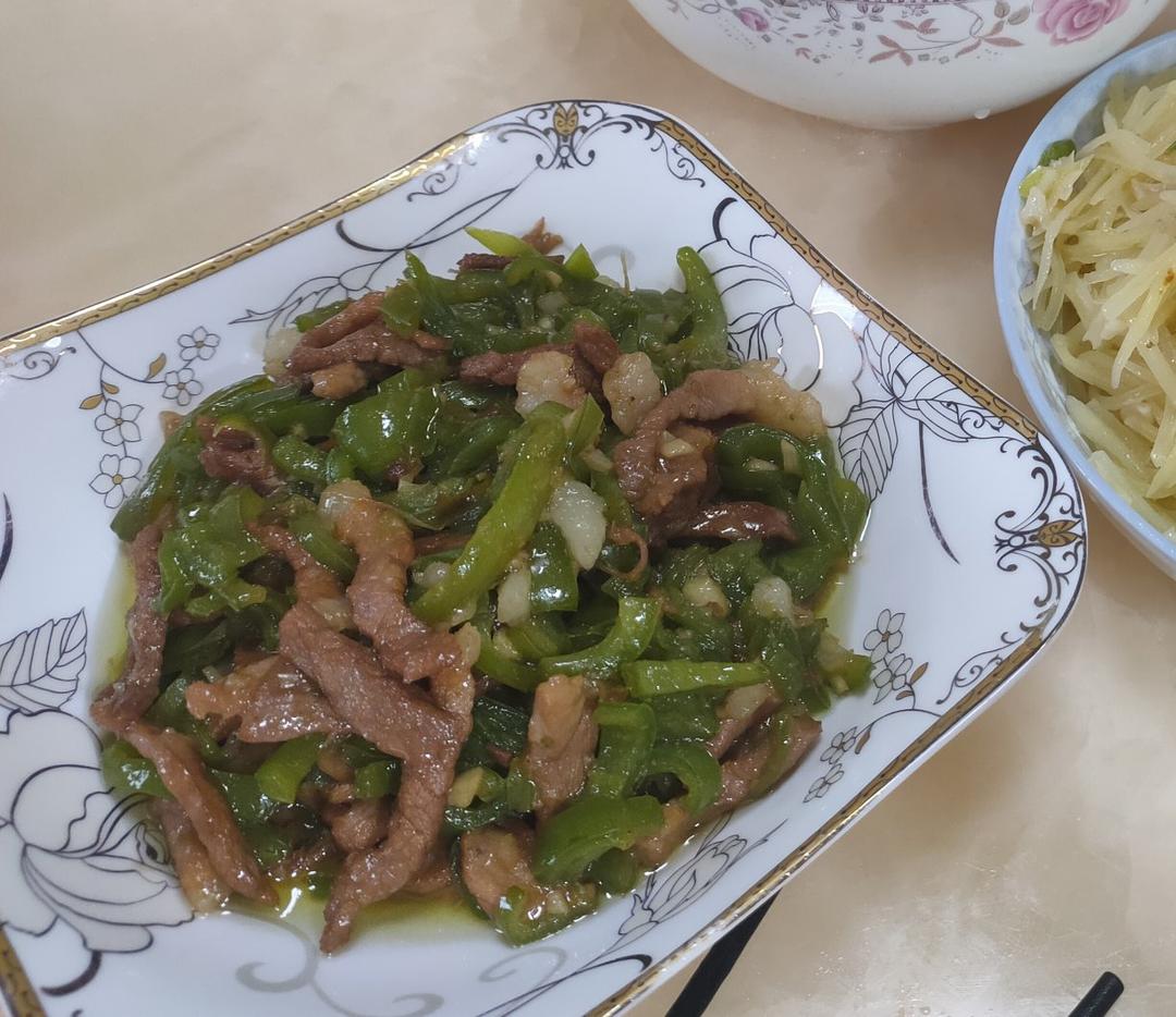 ㊙️超级下饭的青椒炒肉丝❗️吃三碗饭都不够