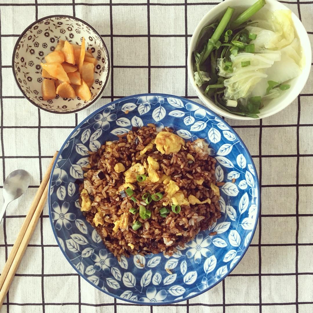 酱油炒饭(超级简单)