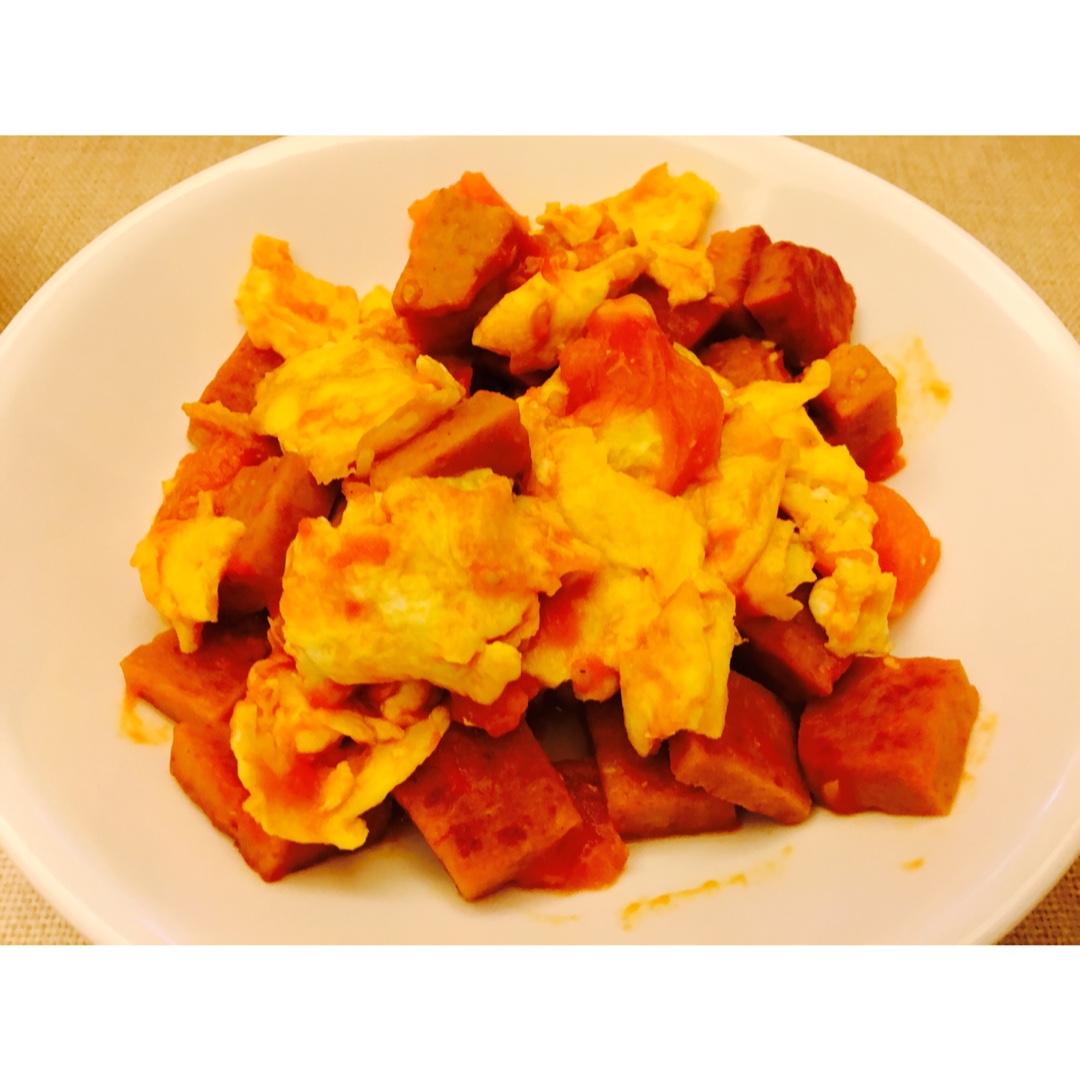 西红柿鸡蛋炒午餐肉