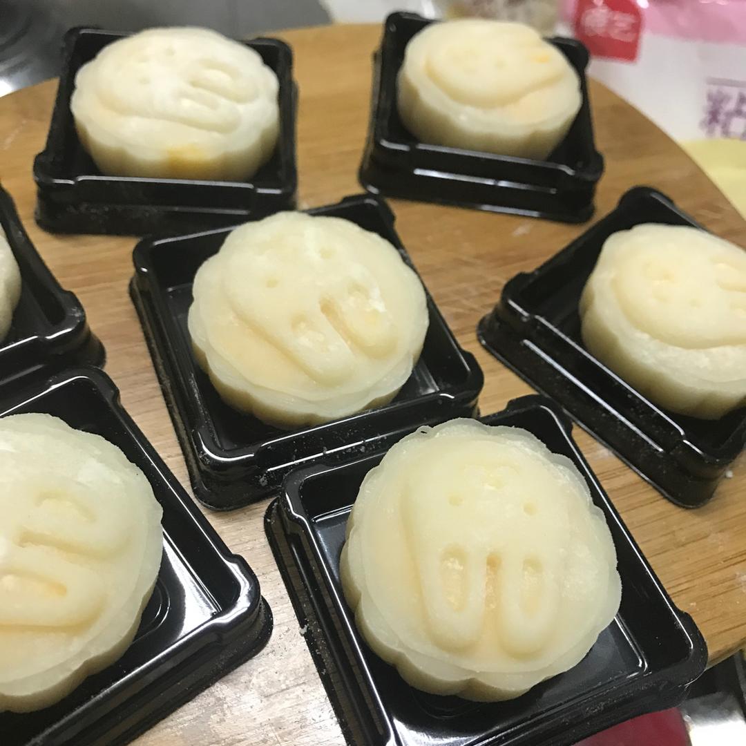 不粘手的冰皮月饼饼皮(改良版)