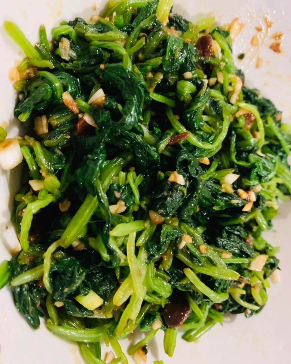 凉拌菠菜