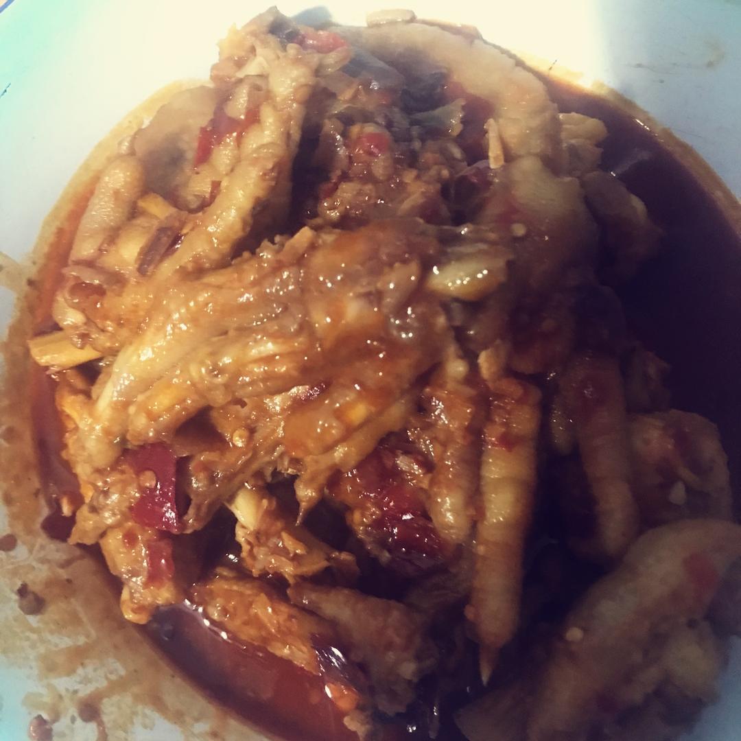 超简单的明虾鸡爪煲