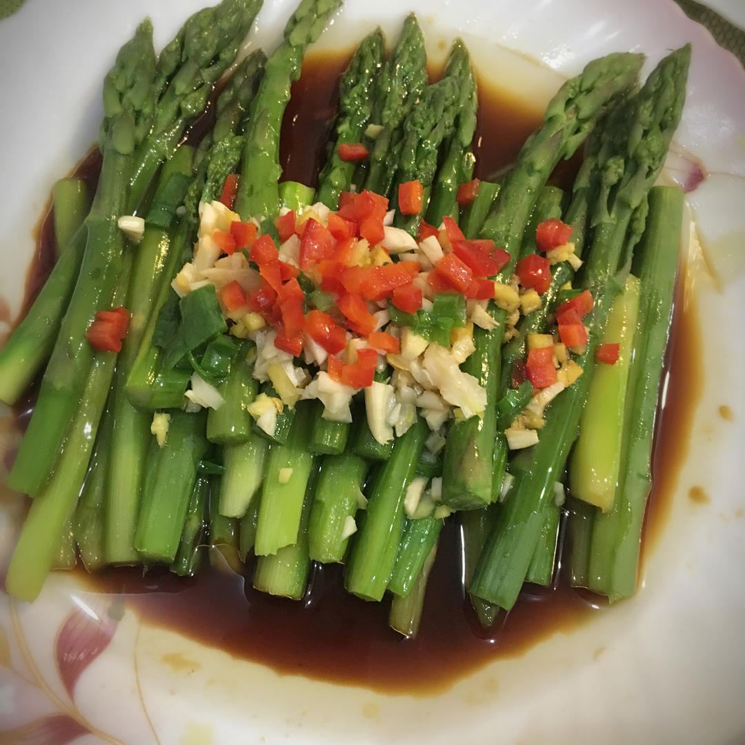 鲜味油淋芦笋
