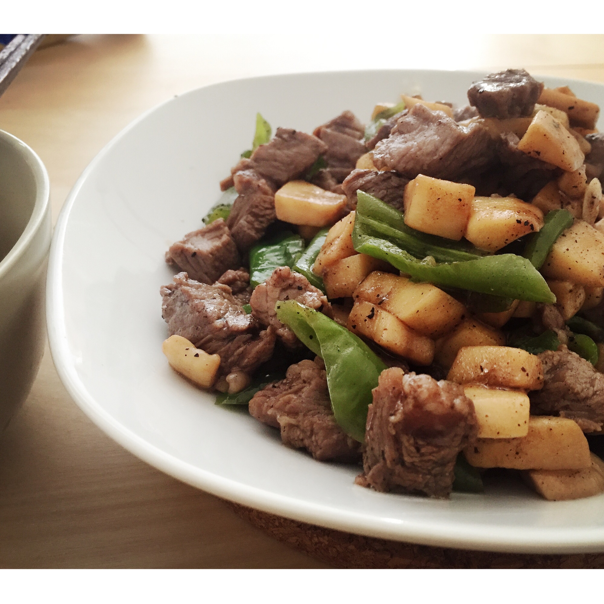 黑椒杏鲍菇牛肉粒