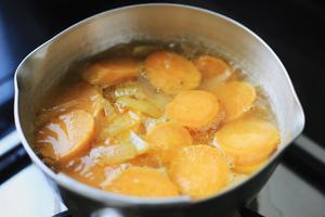 红薯浓汤的做法 步骤5