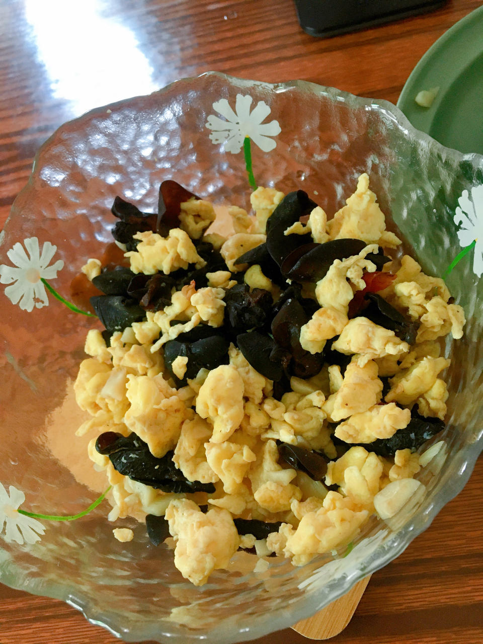 黑木耳青椒炒鸡蛋（营养又下饭）