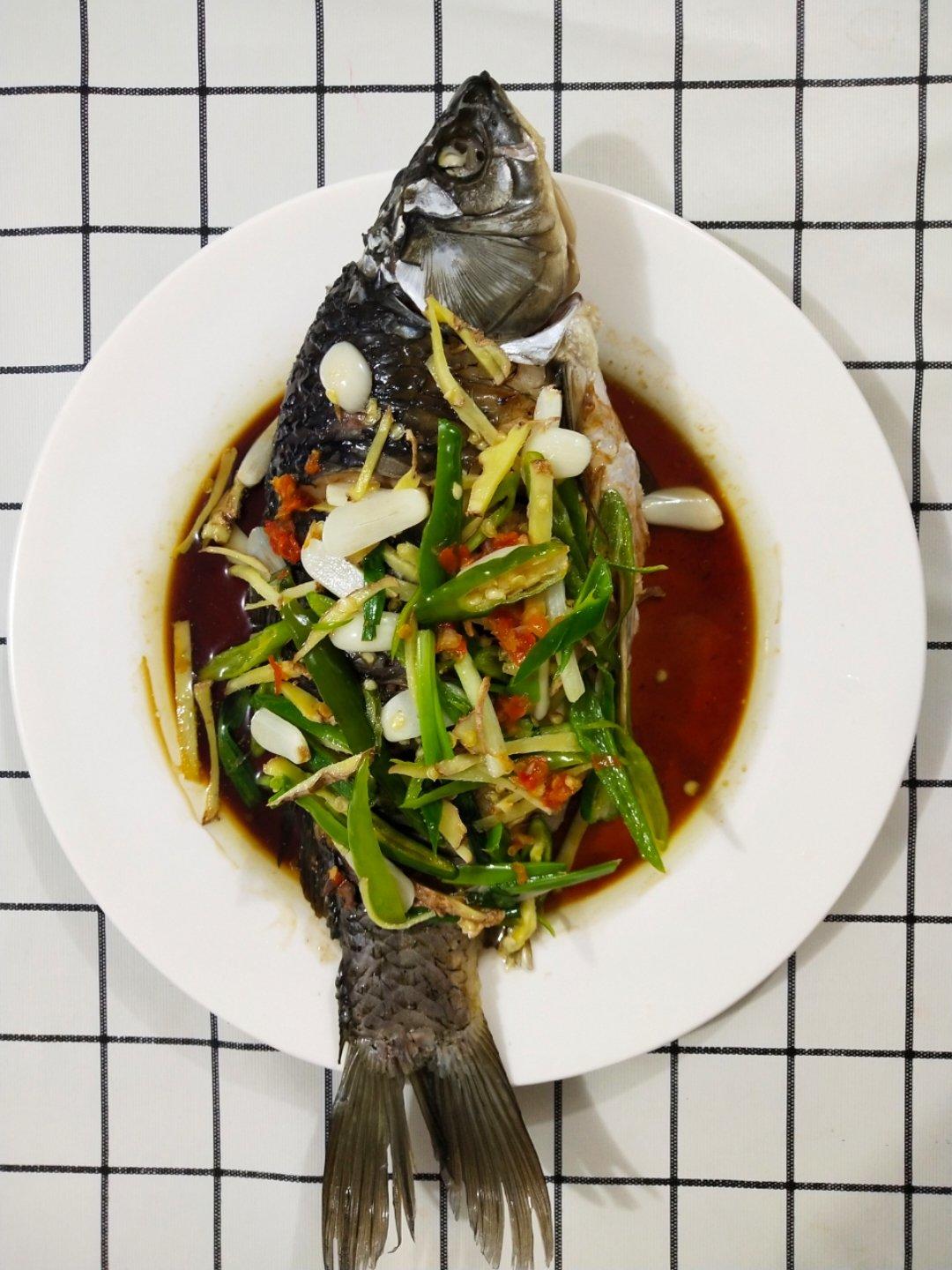 清蒸鲈鱼