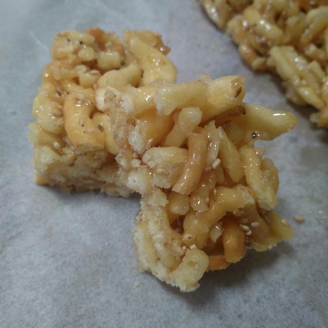 （视频食谱）自制沙琪玛／萨其马