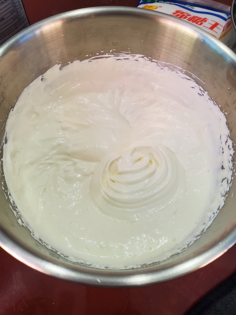抹茶奶油奶酪蛋糕卷的做法 步骤5