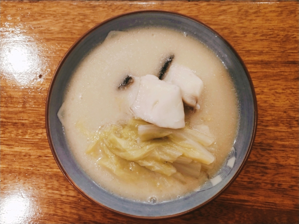 白菜鳕鱼味增汤
