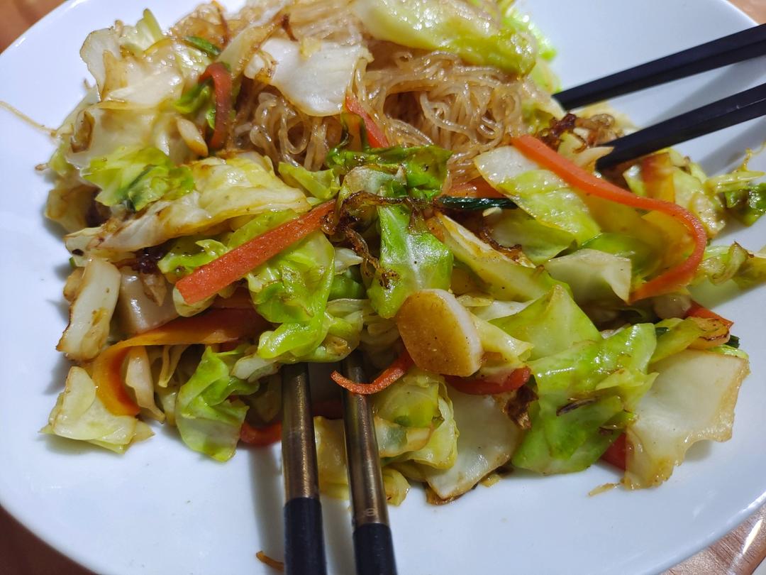 包菜粉丝炒鸡蛋