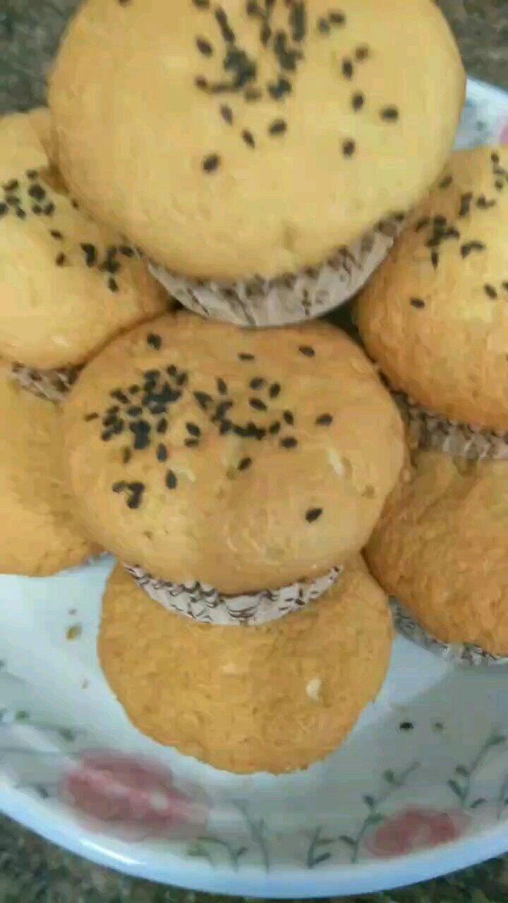 不塌不凹的纸杯戚风蛋糕