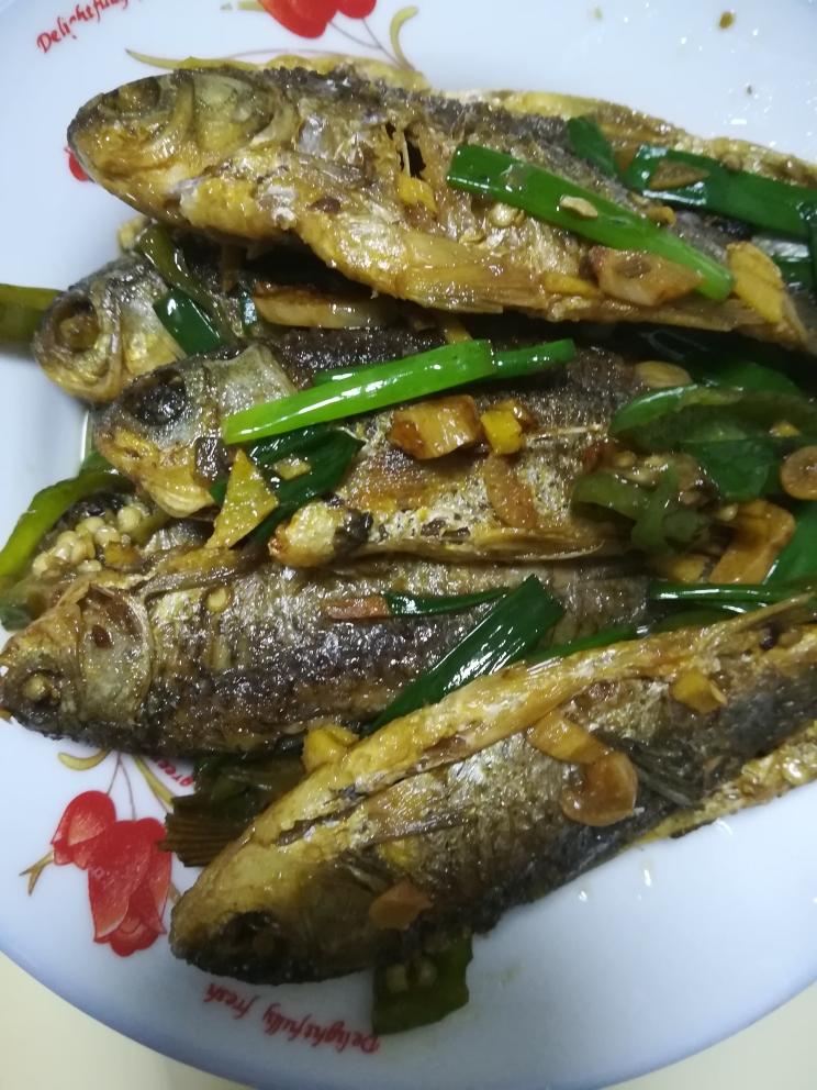 野生小鲫鱼(香煎)