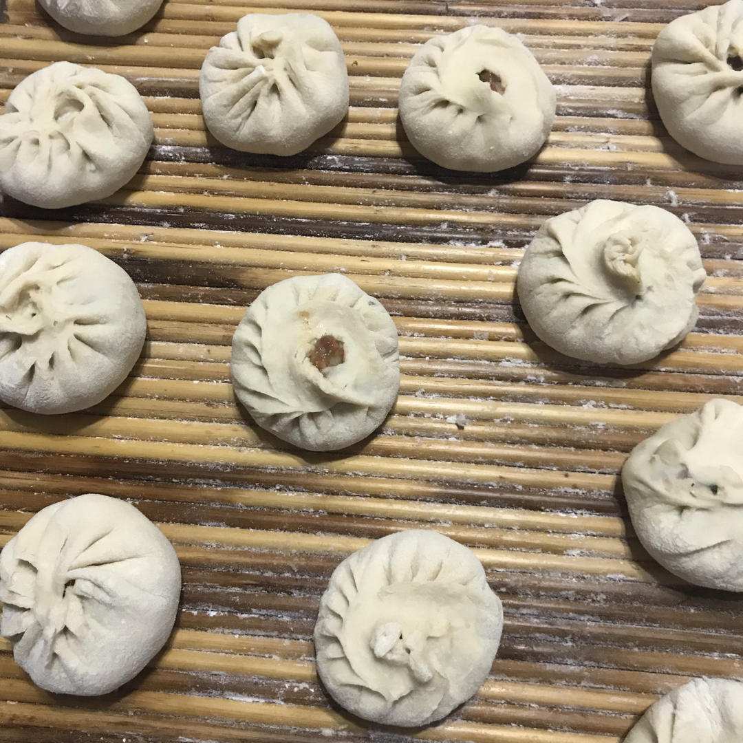 鲜美嫩滑得猪肉芹菜馅饺子🥟附包法