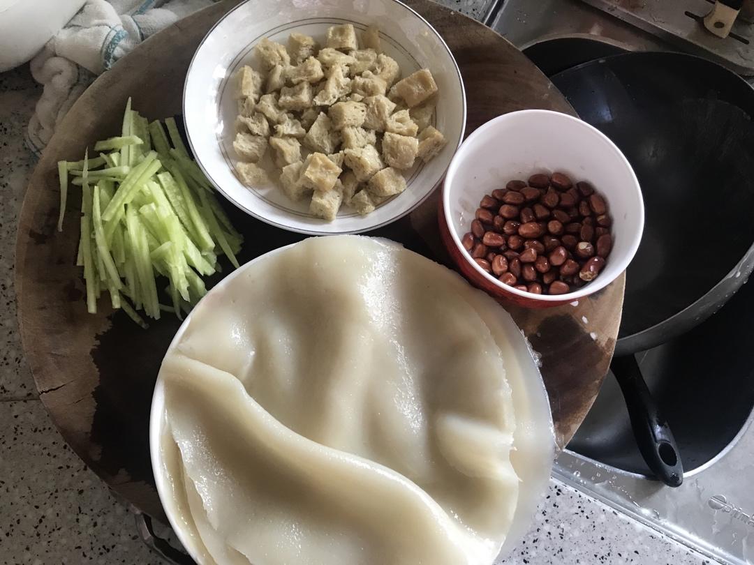凉皮-家庭自制（告诉你自己做更劲道的秘诀）
