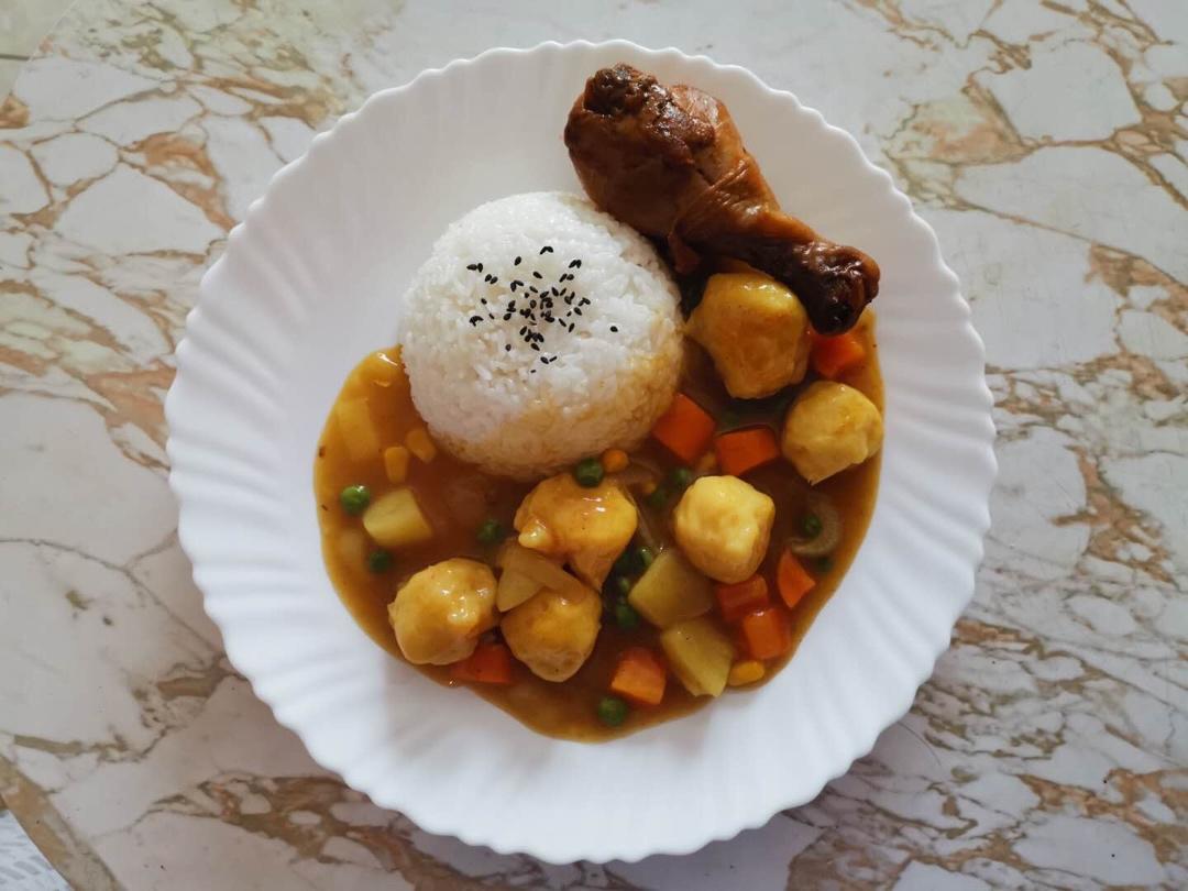 咖喱鸡肉饭