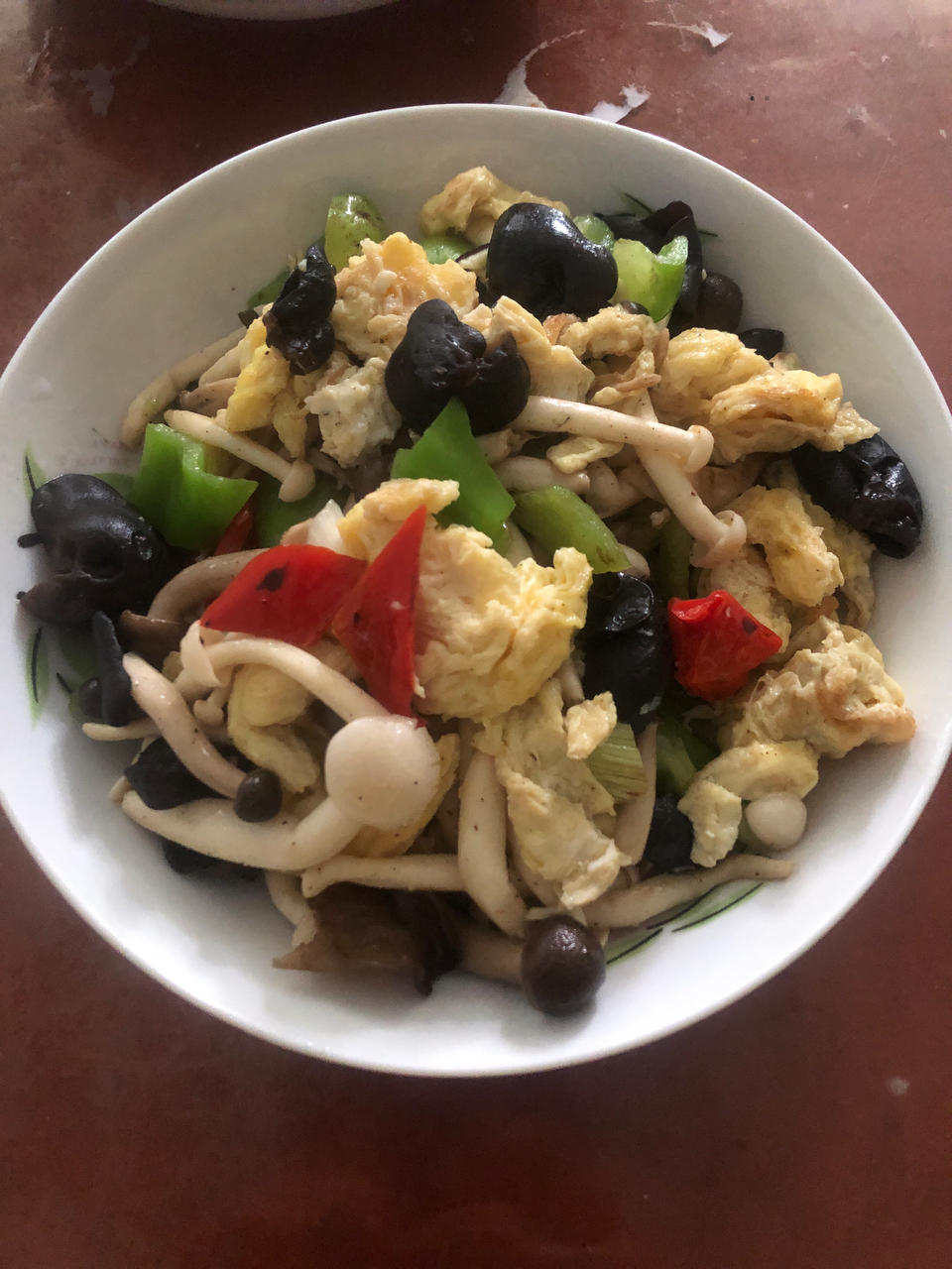 白玉菇青椒炒鸡蛋