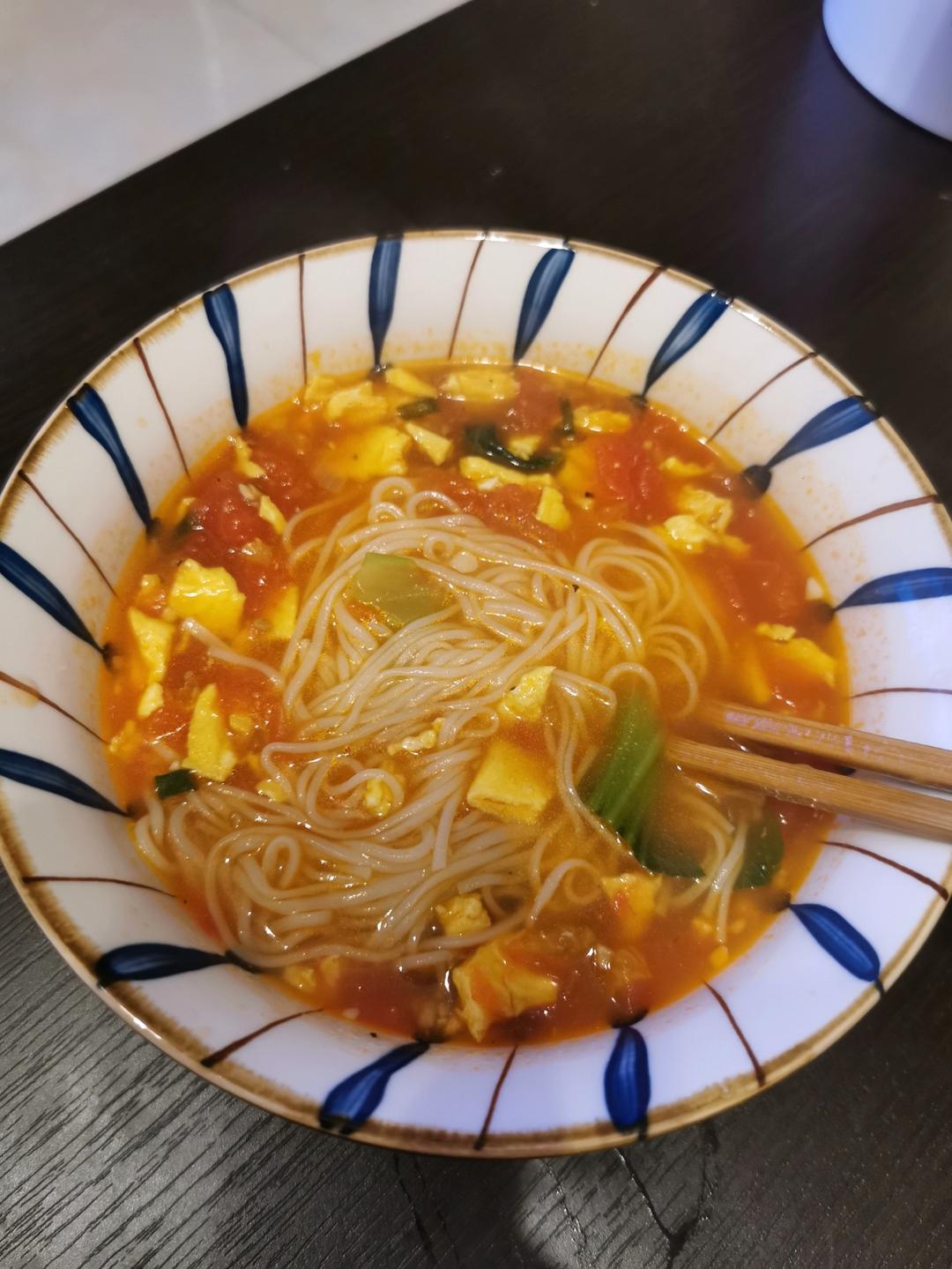 恨不得抱着锅舔的番茄鸡蛋面