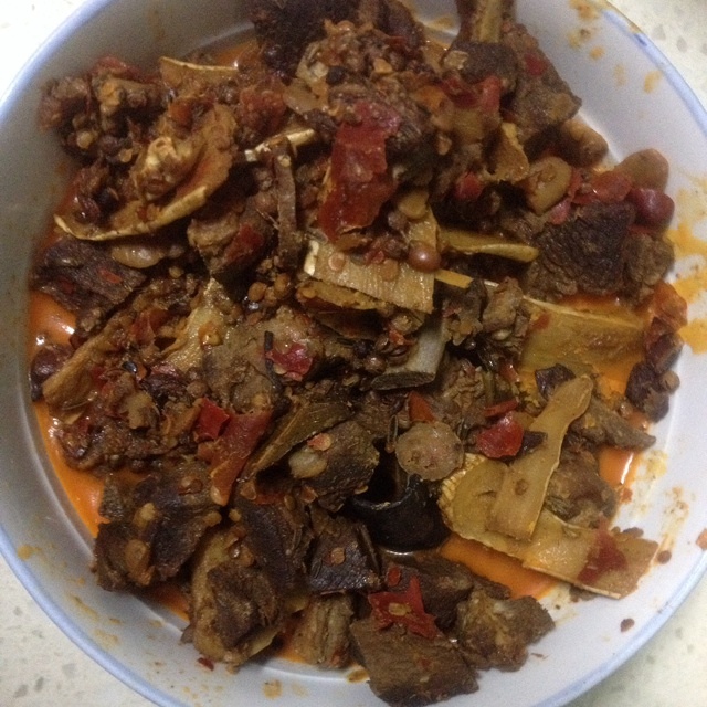 红烧羊肉豆豉青椒焖面的做法 步骤2