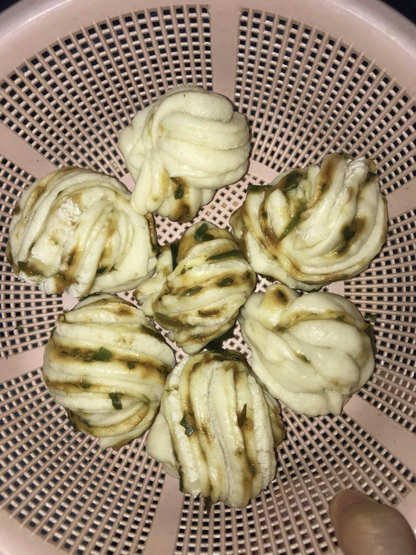 葱油花卷，一根筷子卷出漂亮的造型