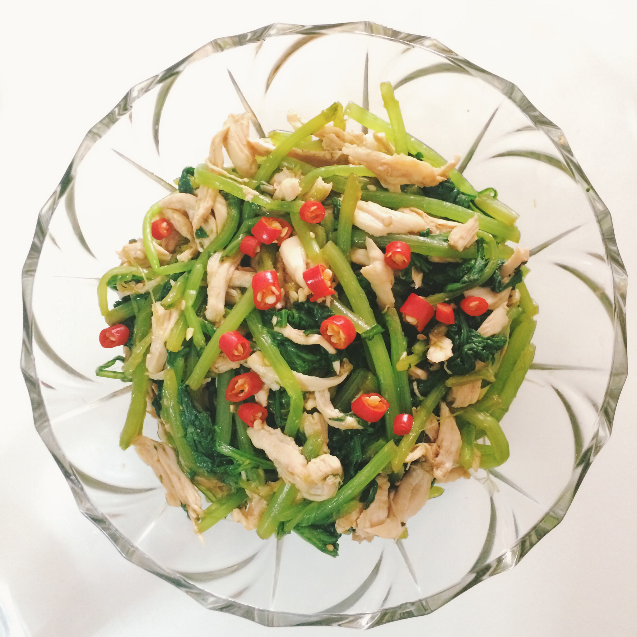 茼蒿拌鸡丝