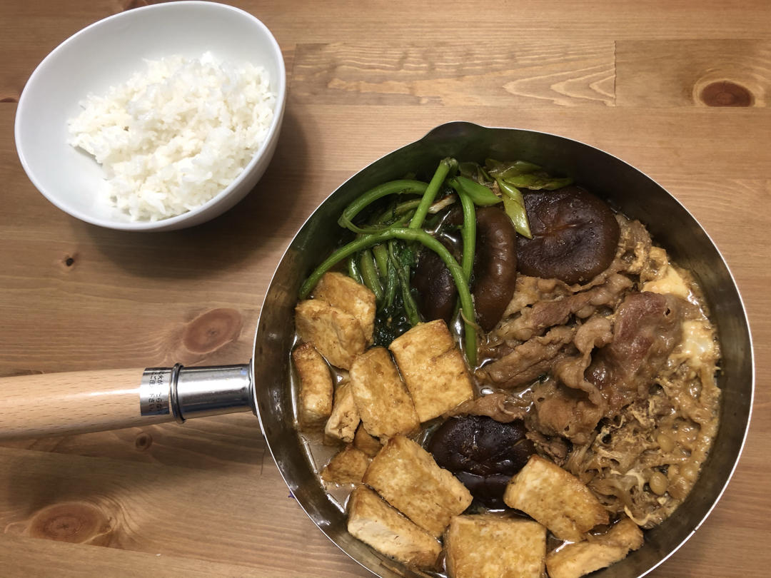 寿喜烧（日式牛肉火锅）