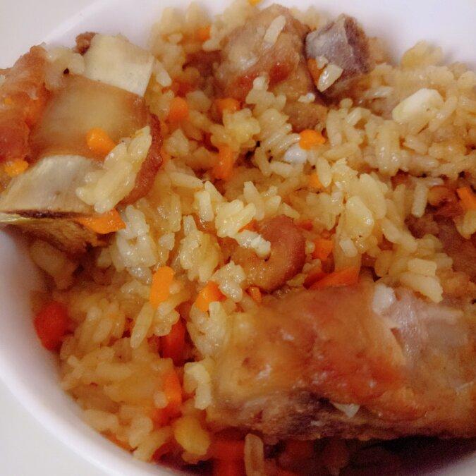 喷香排骨焖饭（爆好吃）