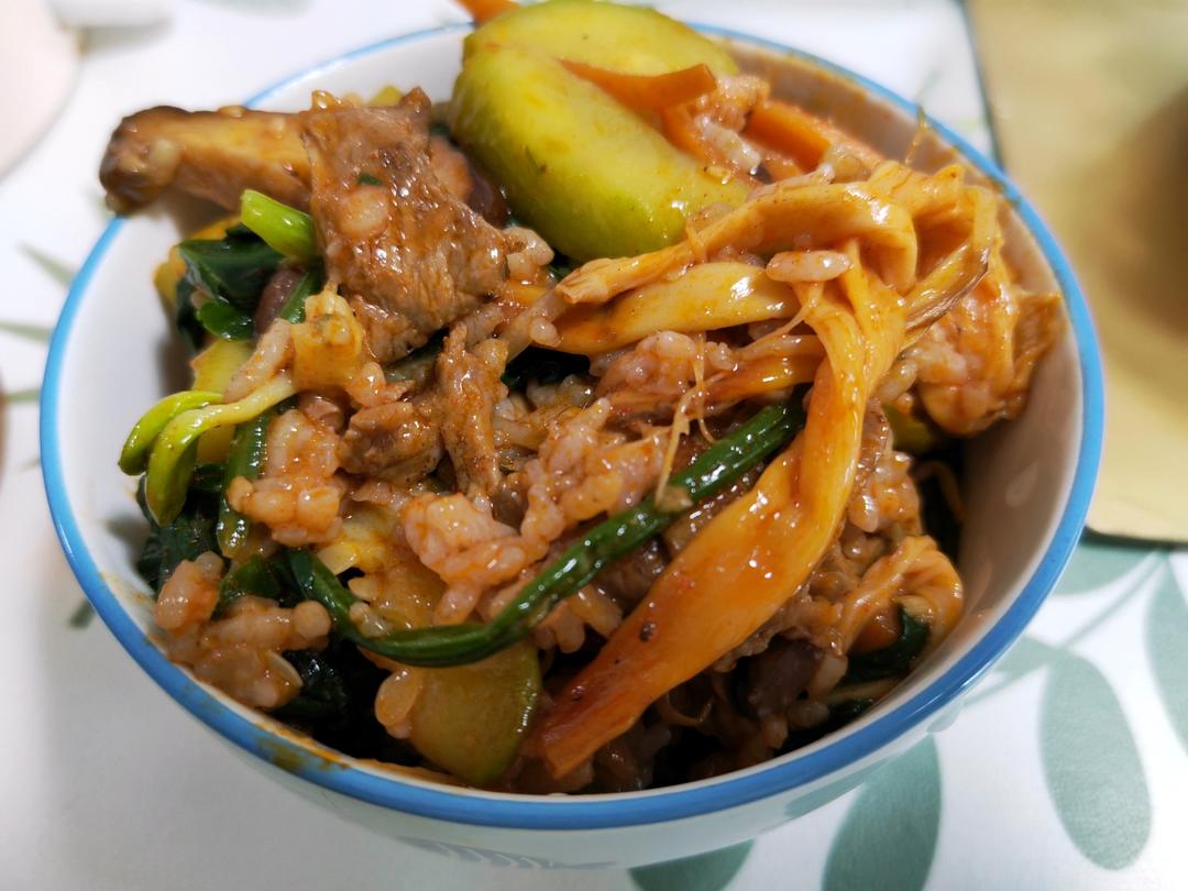韩式牛肉拌饭（巨好吃，超简单）