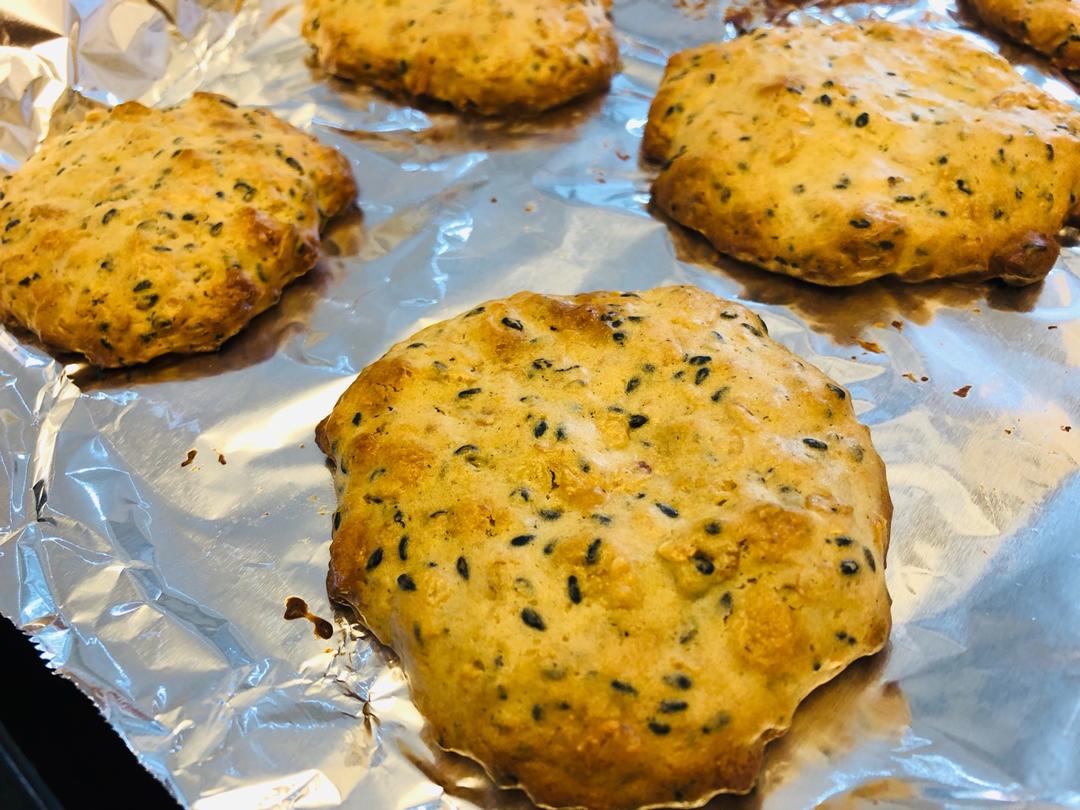 素食:有机燕麦芝麻大饼干