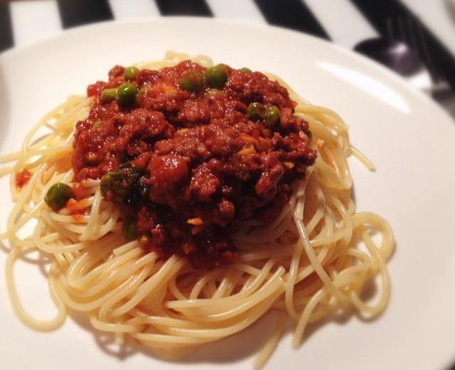 朴实正宗的意大利番茄肉酱意面（spaghetti alla bolognese）