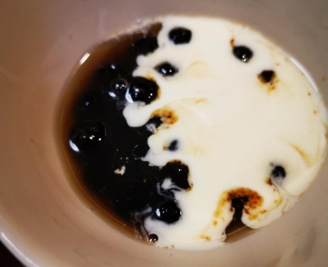 手煮黑糖珍珠奶茶加奶盖的做法