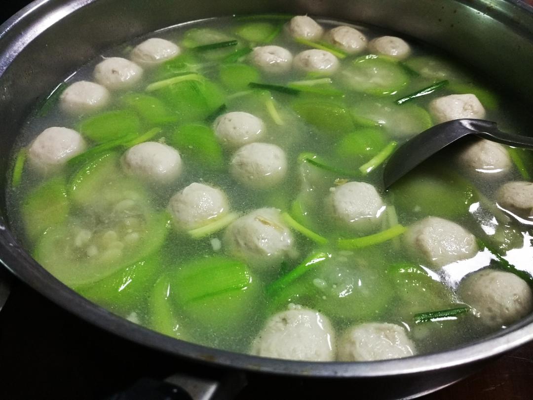 丝瓜肉丸汤