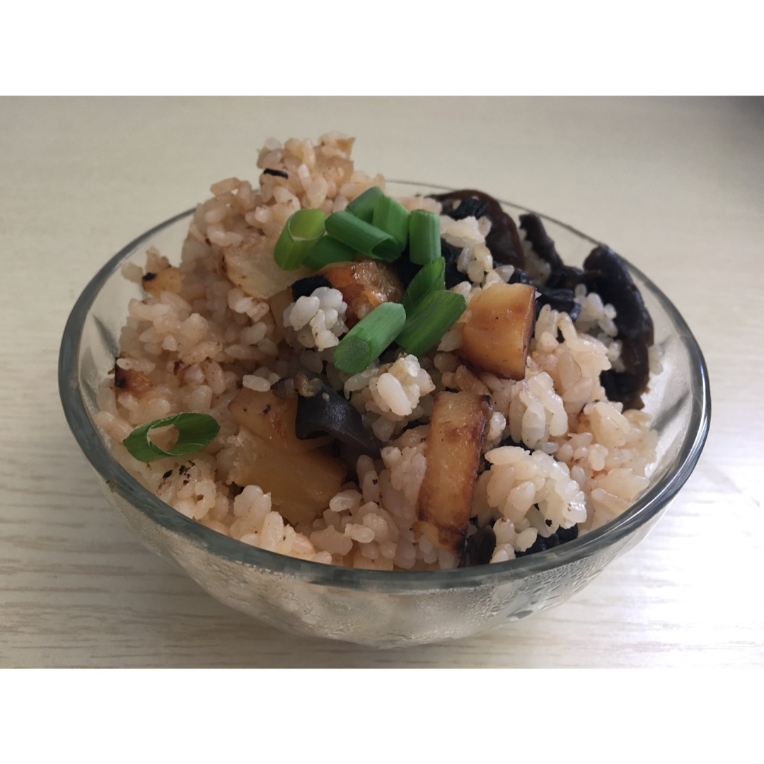 土豆焖饭（电饭锅版）
