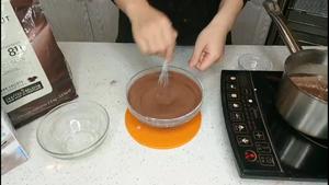 稳定巧克力淡奶油的做法 步骤6